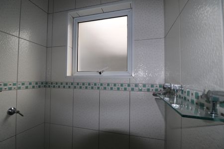 Casa à venda com 169m², 3 quartos e 5 vagasBanheiro 