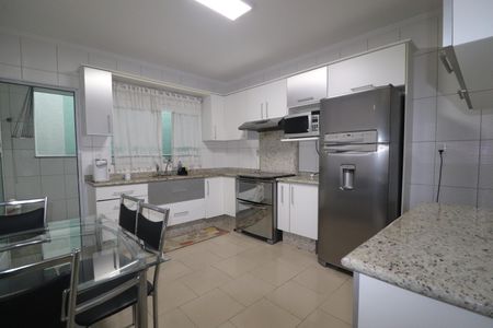 Casa à venda com 169m², 3 quartos e 5 vagasCozinha