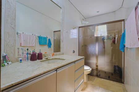 Apartamento à venda com 118m², 3 quartos e 1 vaga Apartamento à venda com 118m², 3 quartos e 1 vagaBanheiro