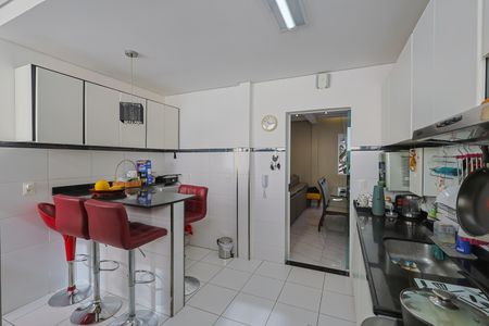 Apartamento à venda com 118m², 3 quartos e 1 vaga Apartamento à venda com 118m², 3 quartos e 1 vagaCozinha