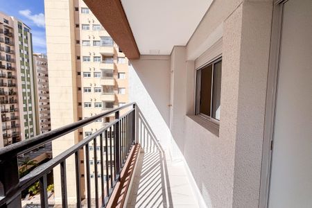 Apartamento à venda com 39m², 2 quartos e sem vaga Apartamento à venda com 39m², 2 quartos e sem vagaVaranda