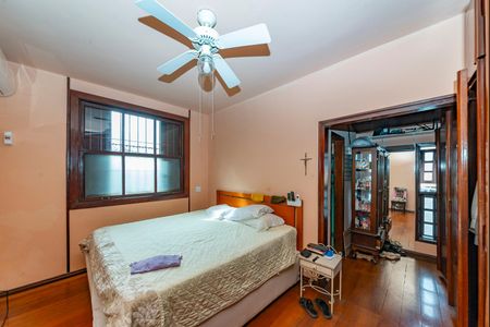 Casa à venda com 2000m², 4 quartos e 4 vagasSuíte 1