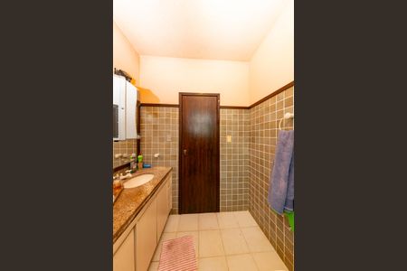 Casa à venda com 2000m², 4 quartos e 4 vagasBanheiro Social 1