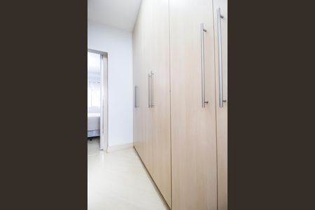 Apartamento à venda com 139m², 3 quartos e 2 vagas Apartamento à venda com 139m², 3 quartos e 2 vagasCloset da suíte 1