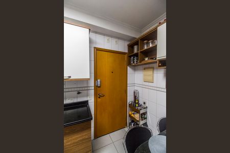 Apartamento à venda com 139m², 3 quartos e 2 vagas Apartamento à venda com 139m², 3 quartos e 2 vagasEntrada