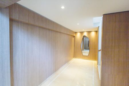 Apartamento à venda com 139m², 3 quartos e 2 vagas Apartamento à venda com 139m², 3 quartos e 2 vagasHall social