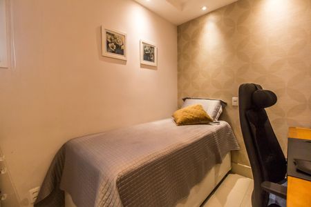 Apartamento à venda com 139m², 3 quartos e 2 vagas Apartamento à venda com 139m², 3 quartos e 2 vagasEscritório