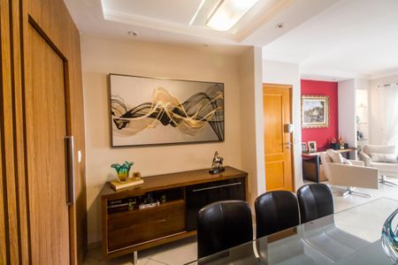 Apartamento à venda com 139m², 3 quartos e 2 vagas Apartamento à venda com 139m², 3 quartos e 2 vagasSala de Jantar