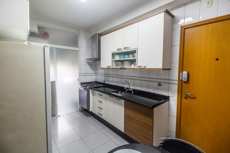 Apartamento à venda com 139m², 3 quartos e 2 vagas Apartamento à venda com 139m², 3 quartos e 2 vagasCozinha
