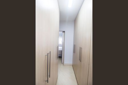 Apartamento à venda com 139m², 3 quartos e 2 vagas Apartamento à venda com 139m², 3 quartos e 2 vagasCloset da suíte 1