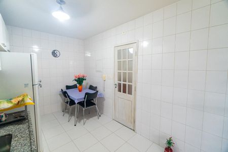Apartamento à venda com 65m², 2 quartos e 1 vaga Apartamento à venda com 65m², 2 quartos e 1 vagaCozinha