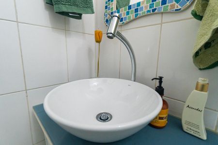 Apartamento à venda com 65m², 2 quartos e 1 vaga Apartamento à venda com 65m², 2 quartos e 1 vagaBanheiro Social Detalhe