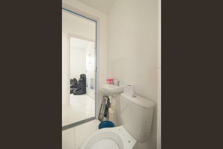 Apartamento para alugar com 46m², 2 quartos e sem vaga Apartamento para alugar com 46m², 2 quartos e sem vagaBanheiro