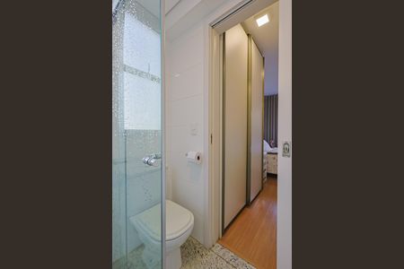 Apartamento à venda com 69m², 3 quartos e 2 vagas Apartamento à venda com 69m², 3 quartos e 2 vagasBanheiro da Suíte 2