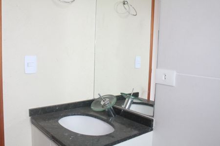 Apartamento para alugar com 76m², 3 quartos e 2 vagasBanheiro