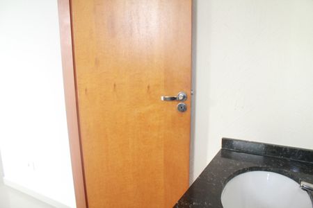 Apartamento para alugar com 76m², 3 quartos e 2 vagasBanheiro da Suíte