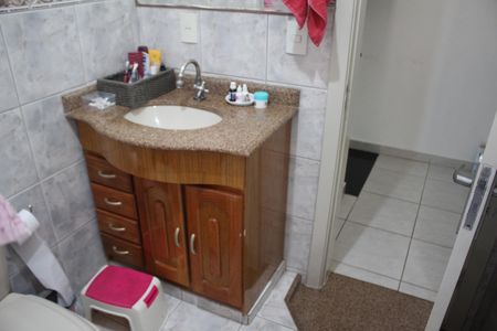 Casa à venda com 540m², 4 quartos e 8 vagasBanheiro 2