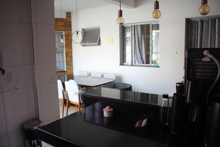 Casa à venda com 540m², 4 quartos e 8 vagasCozinha