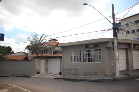 Casa à venda com 540m², 4 quartos e 8 vagasFachada