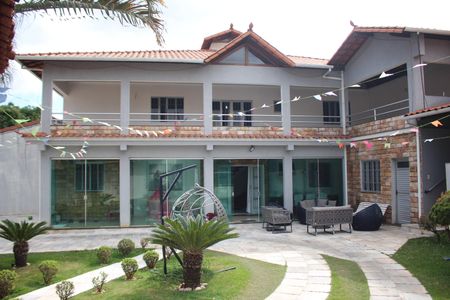 Casa à venda com 540m², 4 quartos e 8 vagasQuintal