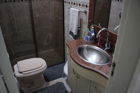 Casa à venda com 540m², 4 quartos e 8 vagasBanheiro da Suíte