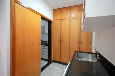 Apartamento à venda com 104m², 3 quartos e 1 vagaÁrea de Serviço