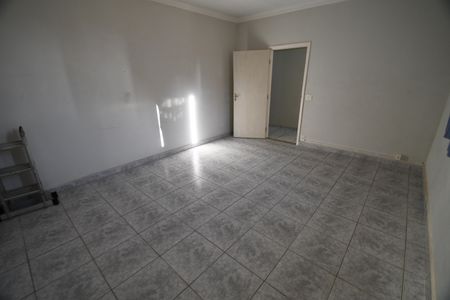 Casa à venda com 241m², 3 quartos e 1 vagaCasa 2 - Sala