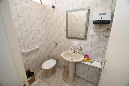 Casa à venda com 241m², 3 quartos e 1 vagaBanheiro Suíte
