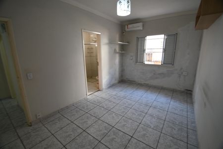 Casa à venda com 241m², 3 quartos e 1 vagaCasa 2 - Quarto Suíte