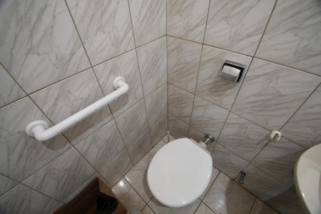 Casa à venda com 241m², 3 quartos e 1 vagaBanheiro Suíte