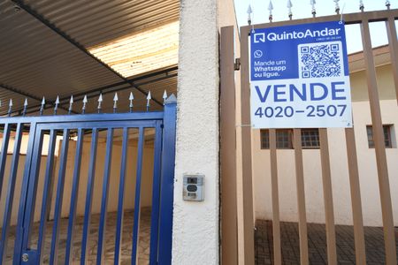Casa à venda com 241m², 3 quartos e 1 vagaPlaca