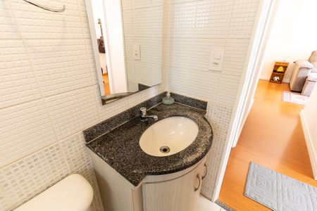 Apartamento à venda com 65m², 3 quartos e 1 vaga Apartamento à venda com 65m², 3 quartos e 1 vagaBanheiro Social