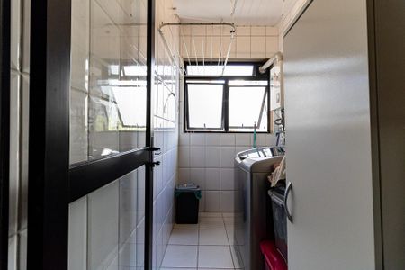 Apartamento à venda com 65m², 3 quartos e 1 vaga Apartamento à venda com 65m², 3 quartos e 1 vagaLavanderia