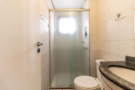 Apartamento à venda com 65m², 3 quartos e 1 vaga Apartamento à venda com 65m², 3 quartos e 1 vagaBanheiro Social
