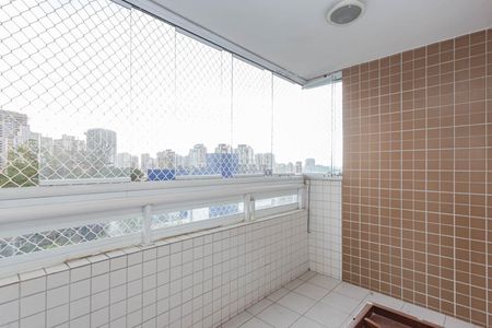 Apartamento para alugar com 77m², 2 quartos e 2 vagasVaranda