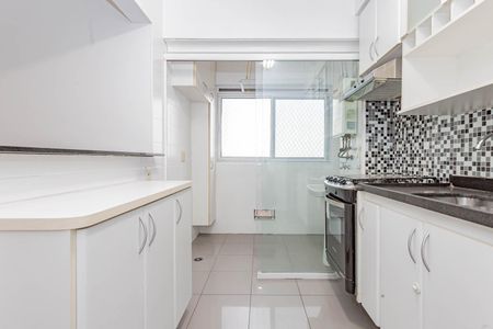 Apartamento para alugar com 77m², 2 quartos e 2 vagasCozinha