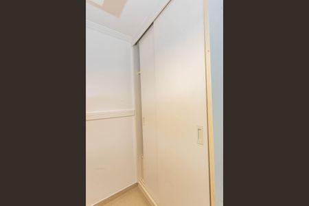 Apartamento para alugar com 77m², 2 quartos e 2 vagasQuarto