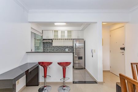 Apartamento para alugar com 77m², 2 quartos e 2 vagasSala