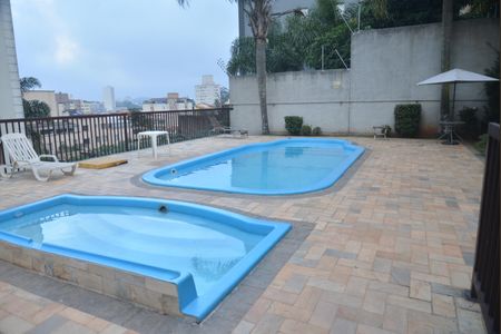 Apartamento à venda com 100m², 2 quartos e 1 vagaÁrea comum - Piscina