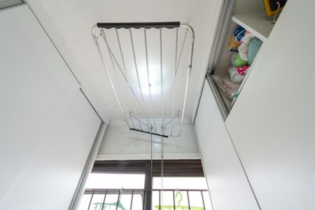 Apartamento à venda com 60m², 2 quartos e 1 vaga Apartamento à venda com 60m², 2 quartos e 1 vagaLavanderia