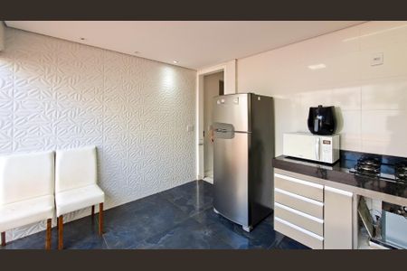 Casa à venda com 140m², 3 quartos e 2 vagas Casa à venda com 140m², 3 quartos e 2 vagasCozinha