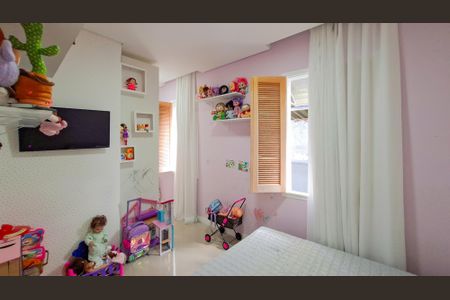 Casa à venda com 140m², 3 quartos e 2 vagas Casa à venda com 140m², 3 quartos e 2 vagasQuarto 1