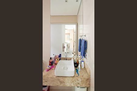 Casa à venda com 140m², 3 quartos e 2 vagas Casa à venda com 140m², 3 quartos e 2 vagasBanheiro da Suíte