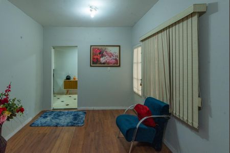 Casa à venda com 169m², 2 quartos e 1 vagaSala