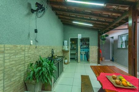 Casa à venda com 169m², 2 quartos e 1 vagaEspaço Gourmet