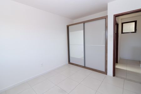 Casa de condomínio à venda com 380m², 5 quartos e 2 vagasQuarto 2