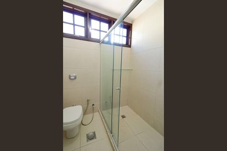 Casa de condomínio à venda com 380m², 5 quartos e 2 vagasBanheiro Social