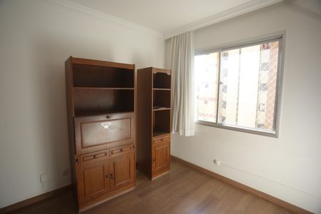 Apartamento à venda com 140m², 4 quartos e 2 vagasQuarto 2