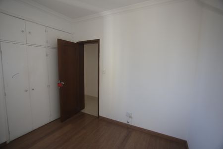 Apartamento à venda com 140m², 4 quartos e 2 vagasQuarto 2