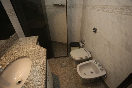 Apartamento à venda com 140m², 4 quartos e 2 vagasBanheiro Social